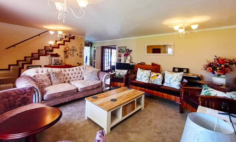 3 Bedroom Property for Sale in Kleinmond Western Cape